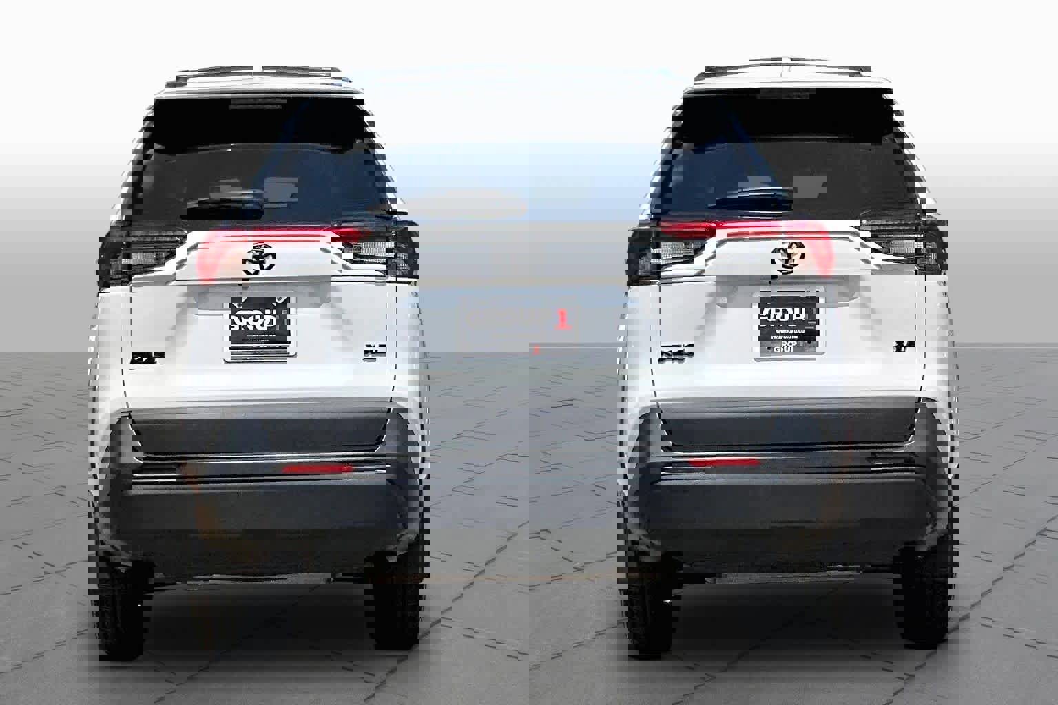 Used 2024 Toyota RAV4 XLE Premium image 5