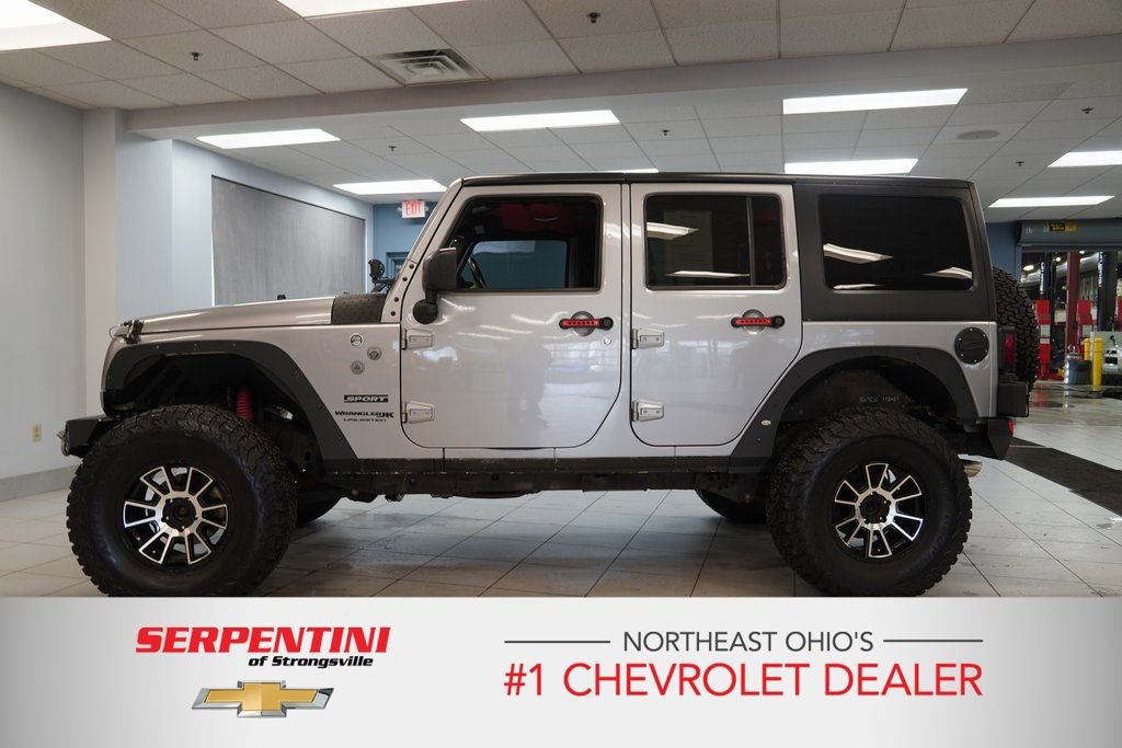 Used 2018 Jeep Wrangler Unlimited Sport S image 2