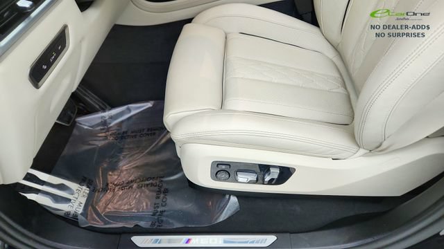 Used 2026 BMW X7 M60i AWD/4WD image 36