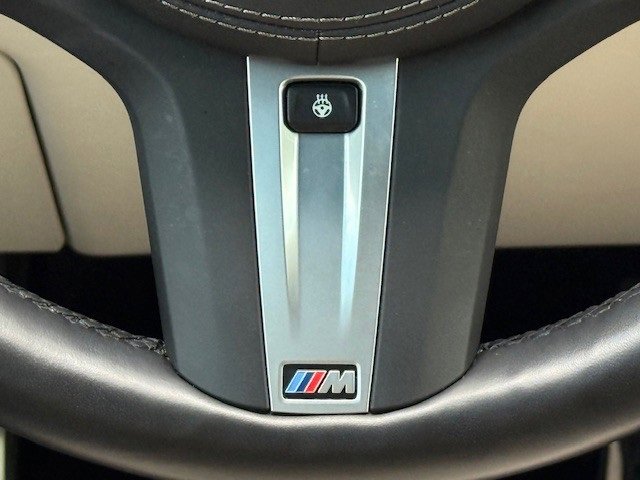 Used 2022 BMW X7 M50i image 44