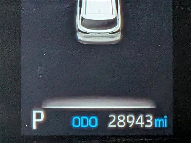 Used 2023 Toyota Sienna XLE w/ XLE Plus Package FWD image 12