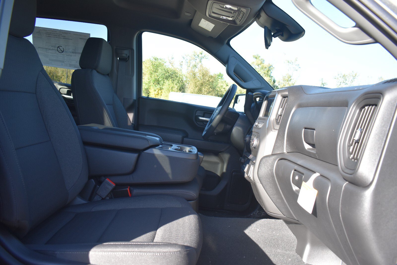 New 2026 Chevrolet Silverado 1500 Custom w/ Rally Edition AWD/4WD image 16