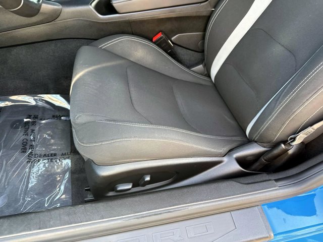 Used 2022 Chevrolet Camaro LT w/ Technology Package RWD image 13