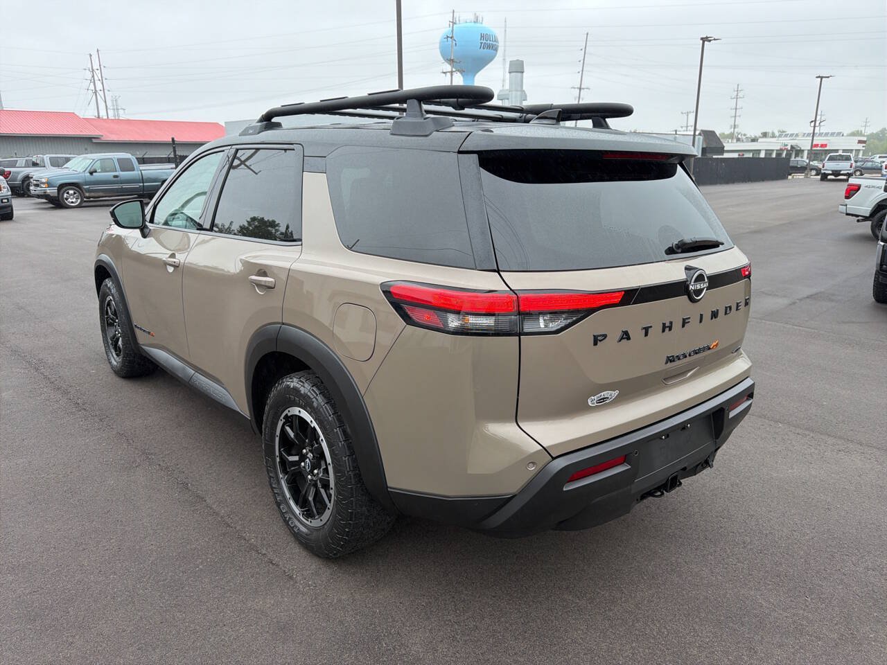 Used 2023 Nissan Pathfinder Rock Creek AWD/4WD image 8