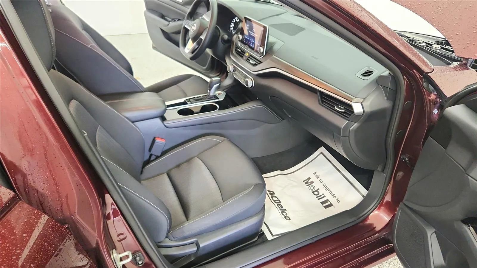 Used 2023 Nissan Altima 2.5 SV image 34