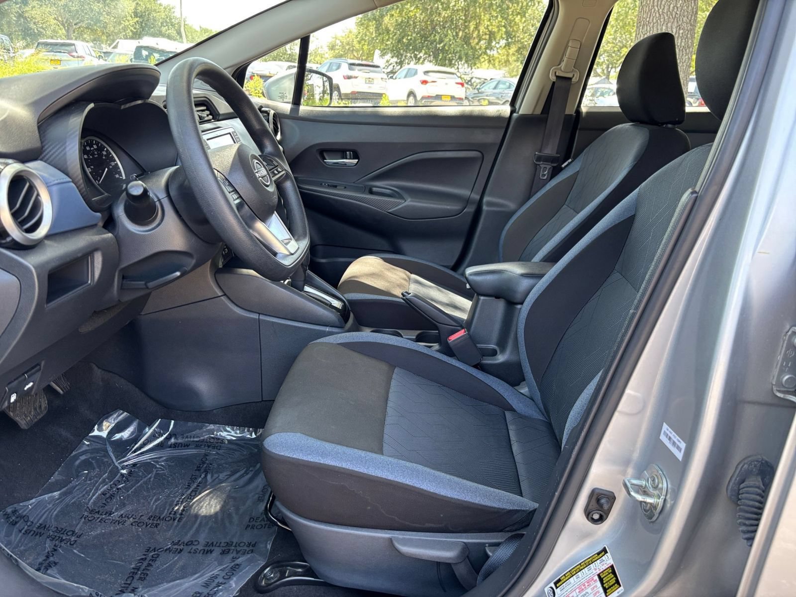 Used 2025 Nissan Versa SV FWD image 24