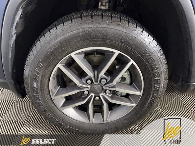 Used 2021 Jeep Grand Cherokee Limited w/ Premium Lighting Group image 25