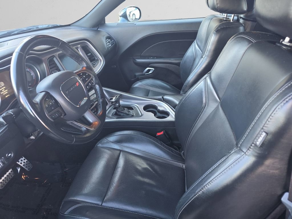 Used 2019 Dodge Challenger SXT w/ Plus Package image 11