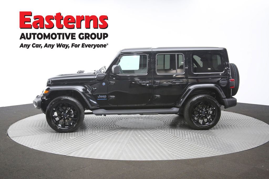 Used 2025 Jeep Wrangler Unlimited Sahara AWD/4WD image 55