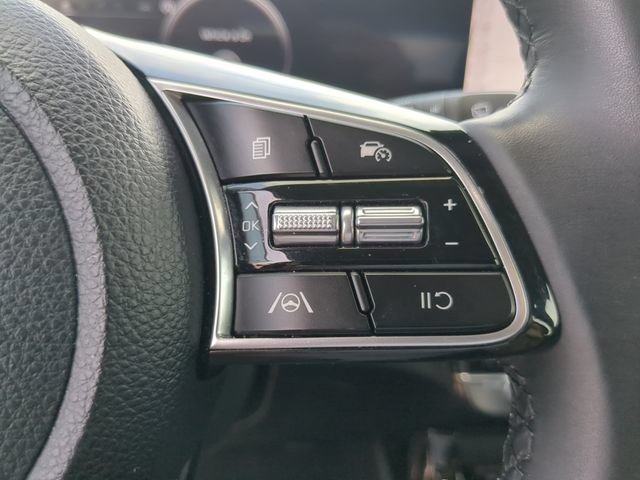Used 2024 Kia Seltos EX FWD image 30