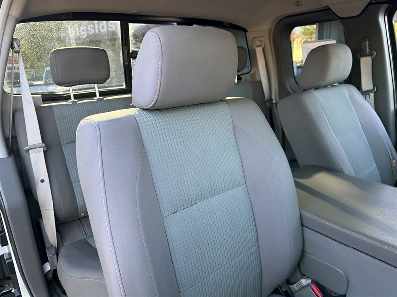 Used 2006 Nissan Titan SE AWD/4WD image 31