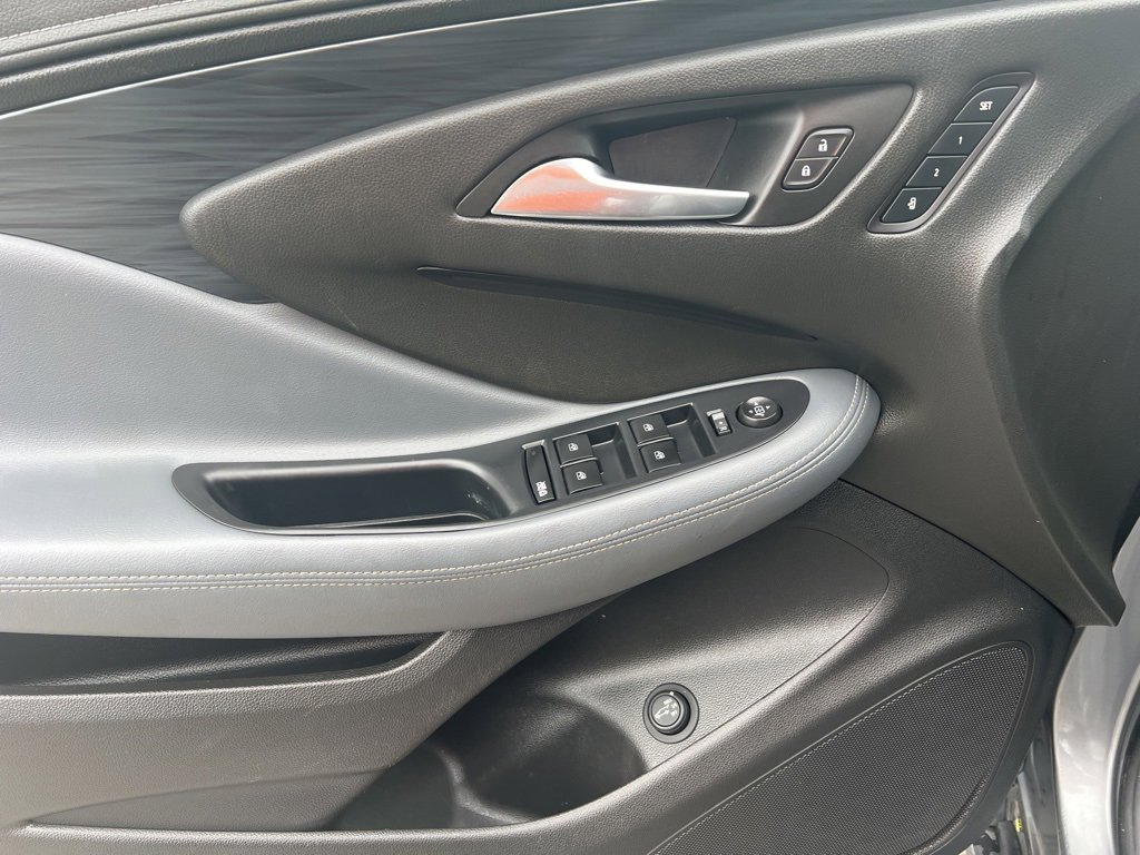 Used 2020 Buick Envision Essence image 14