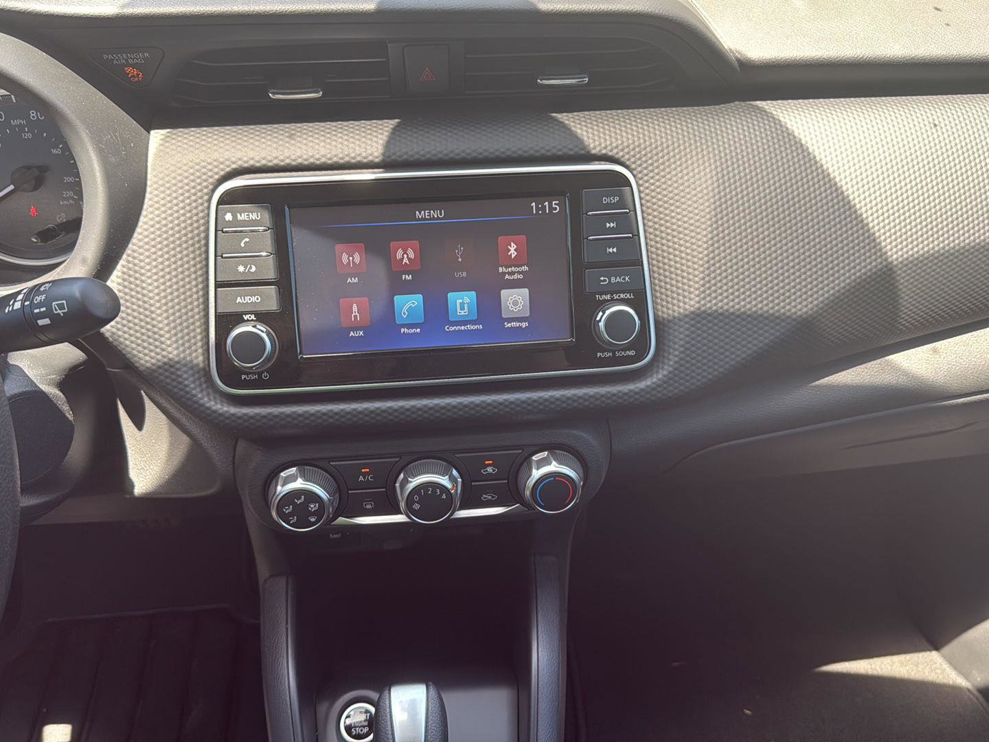 New 2025 Nissan Kicks Play S image 21