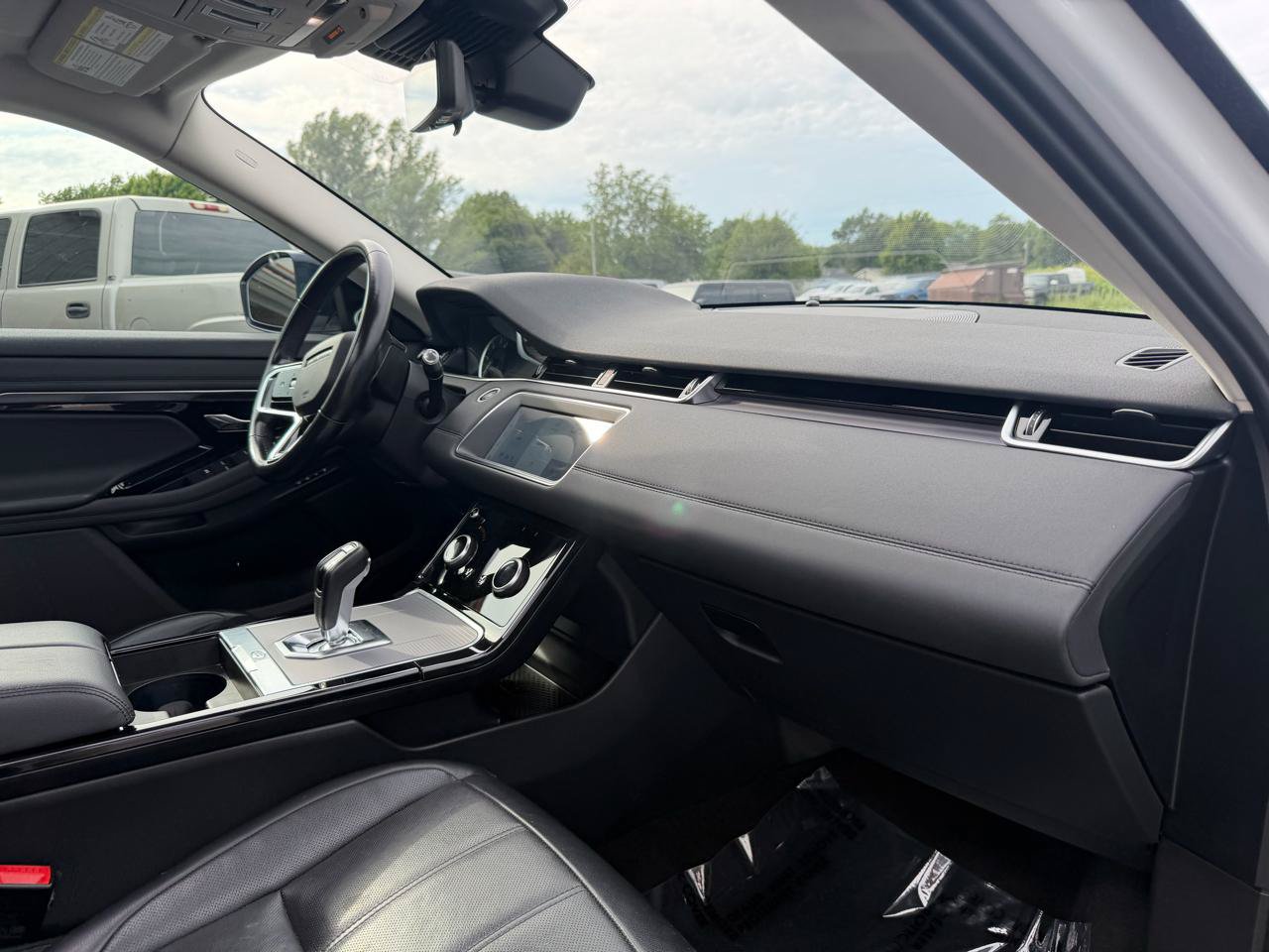 Used 2021 Land Rover Range Rover Evoque S AWD/4WD image 25