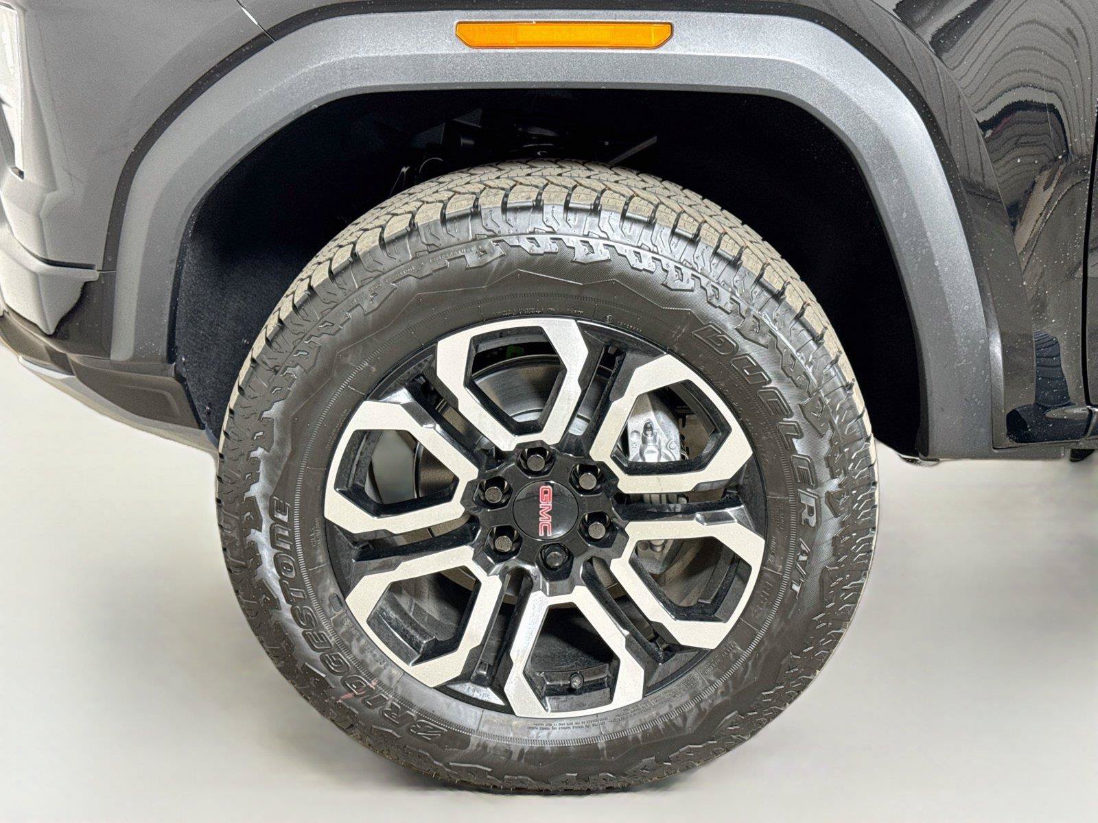 New 2026 GMC Canyon AT4 w/ Technology Plus Package AWD/4WD image 19