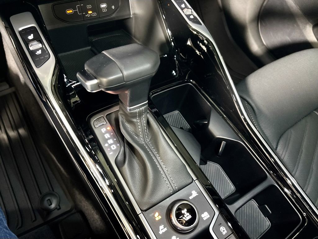 Used 2024 Kia Sorento SX Prestige image 18