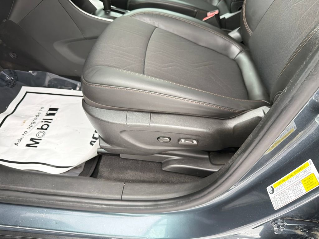 Used 2022 Chevrolet Trax LT w/ LT Convenience Package image 10