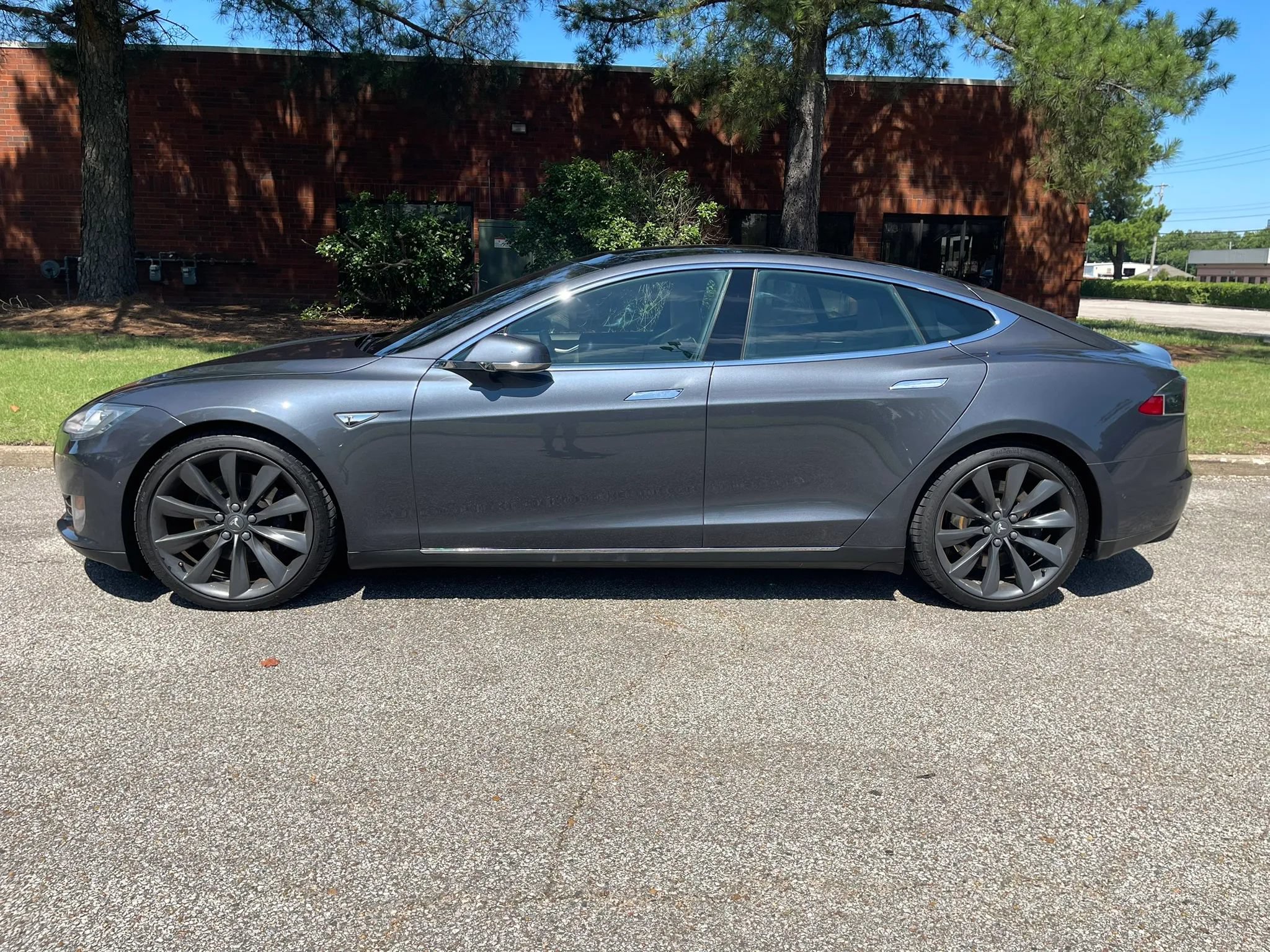Used 2016 Tesla Model S 90D AWD/4WD image 2
