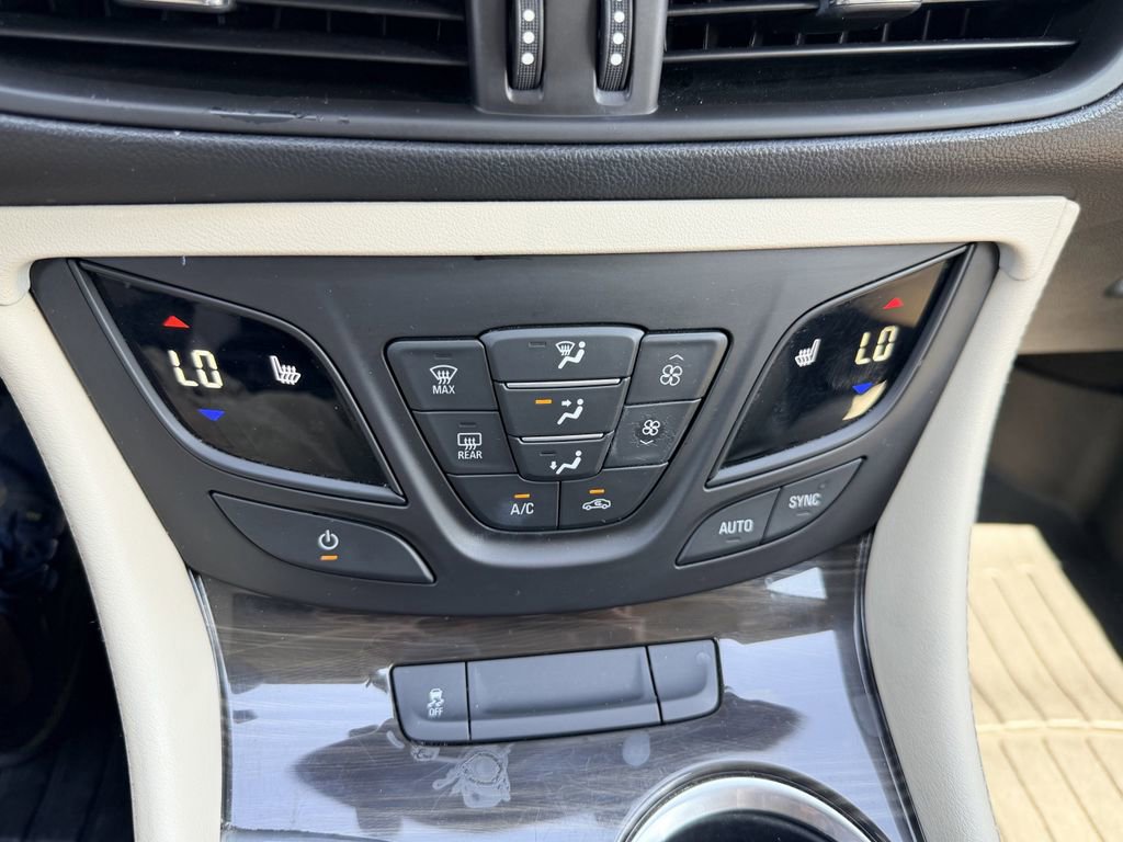 Used 2019 Buick Envision Essence image 26