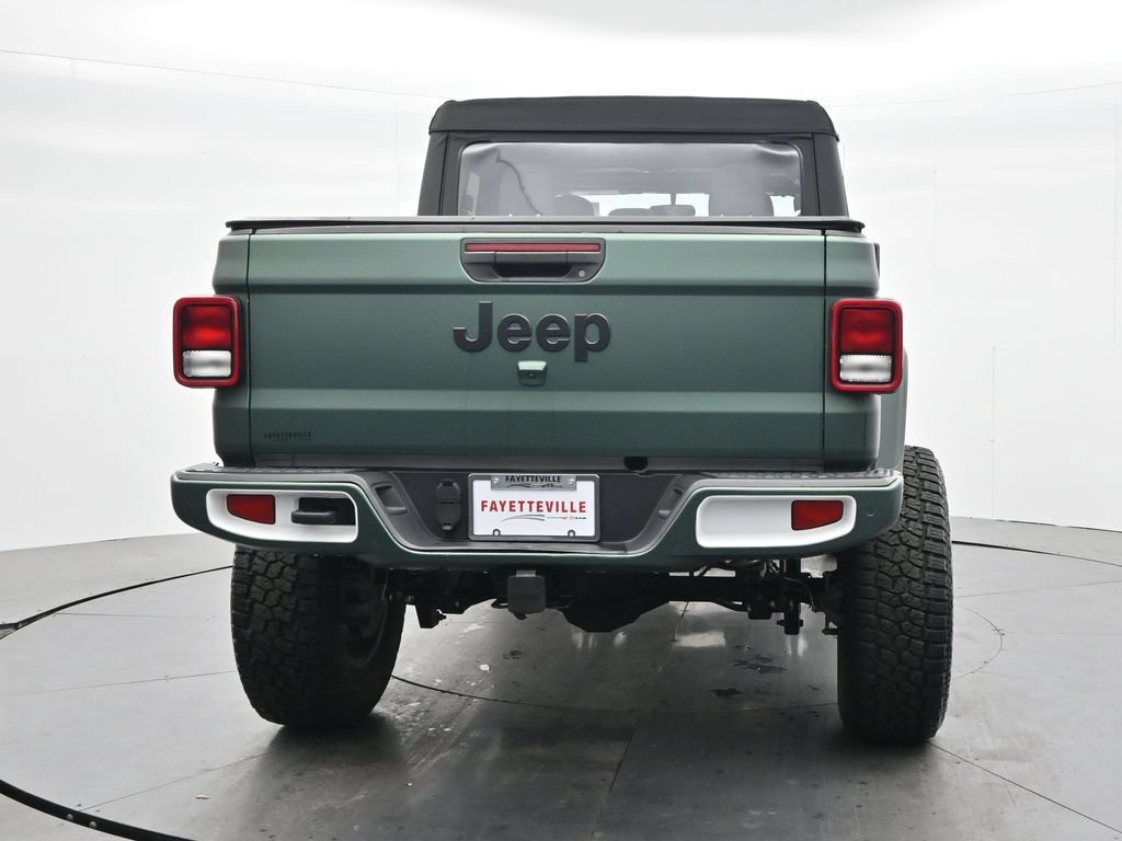 Used 2023 Jeep Gladiator Sport AWD/4WD image 6