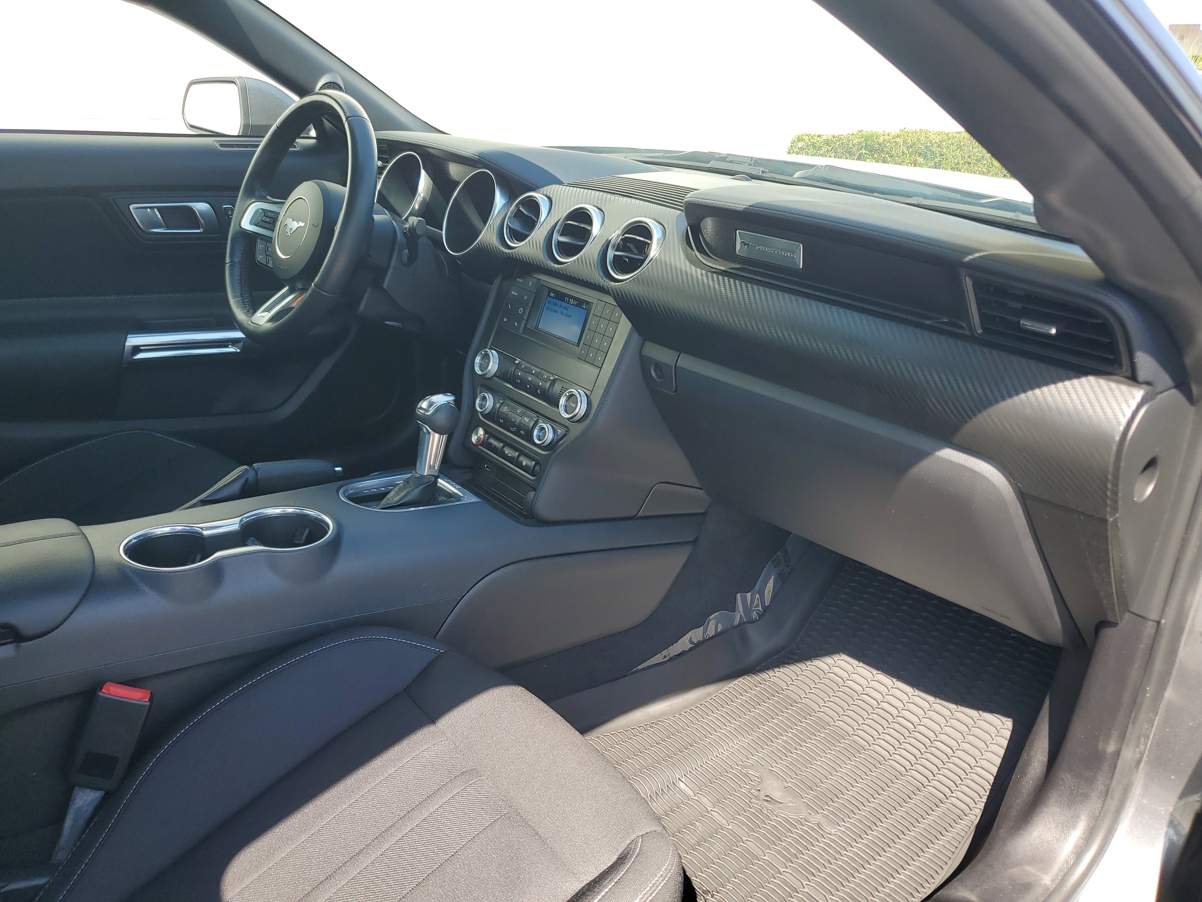 Used 2021 Ford Mustang Coupe image 14