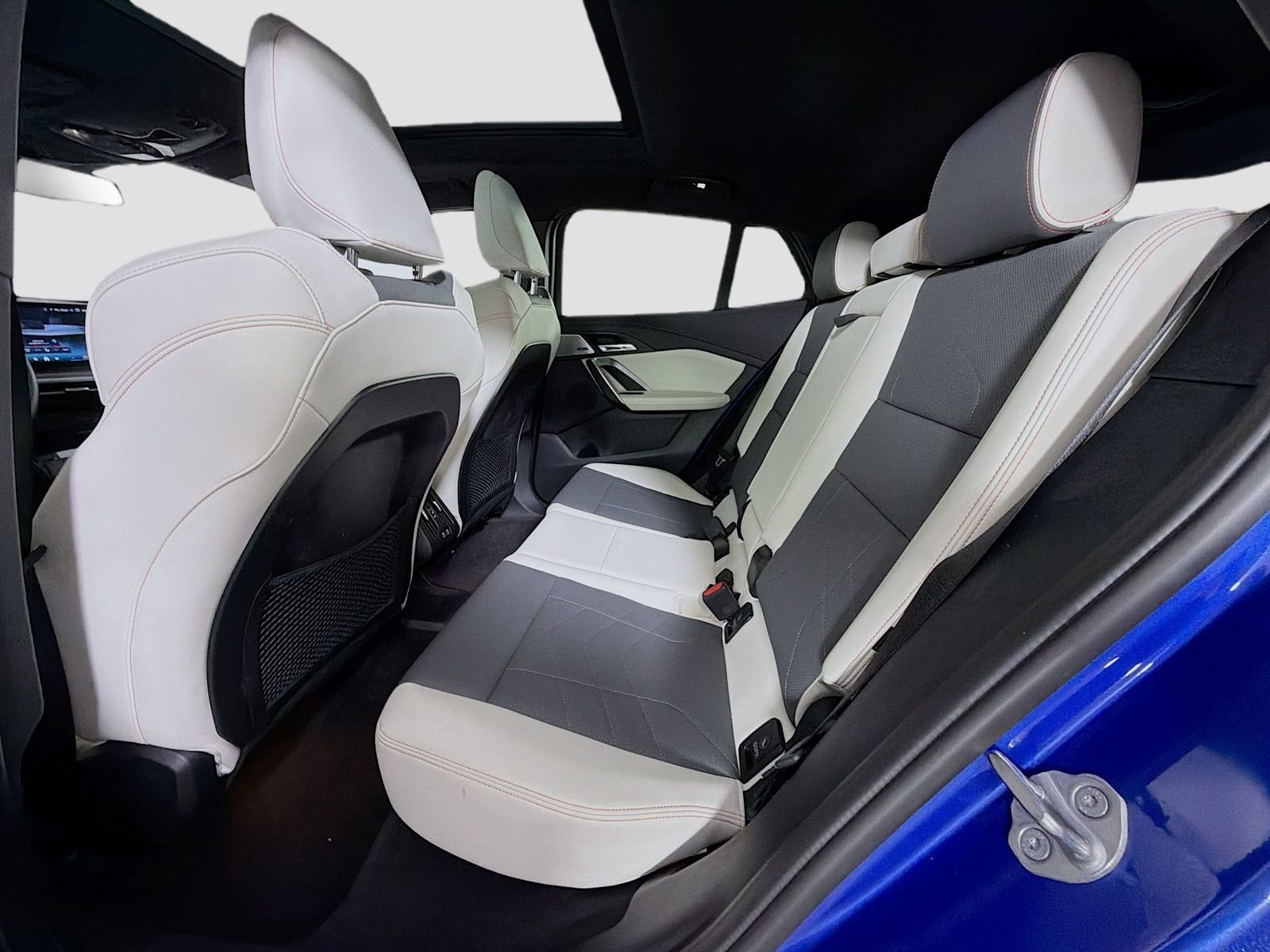 Used 2024 BMW X2 M35i image 24