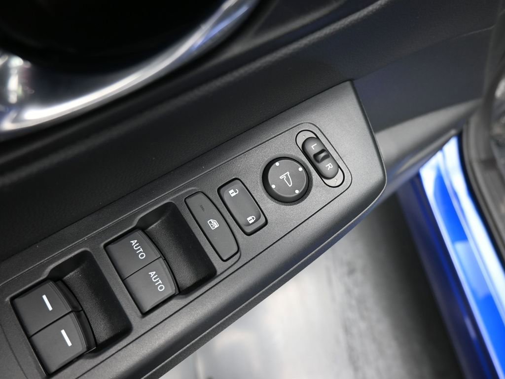 Certified 2025 Honda CR-V Sport image 31