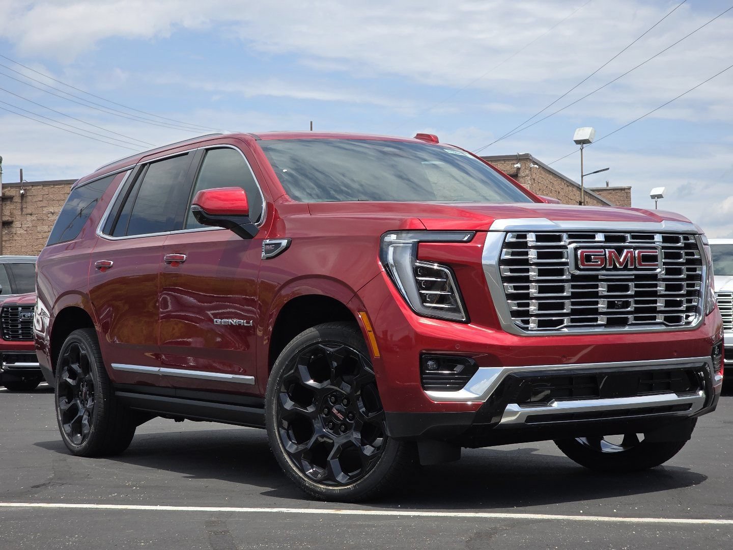 New 2026 GMC Yukon Denali w/ Denali Reserve Package AWD/4WD image 3