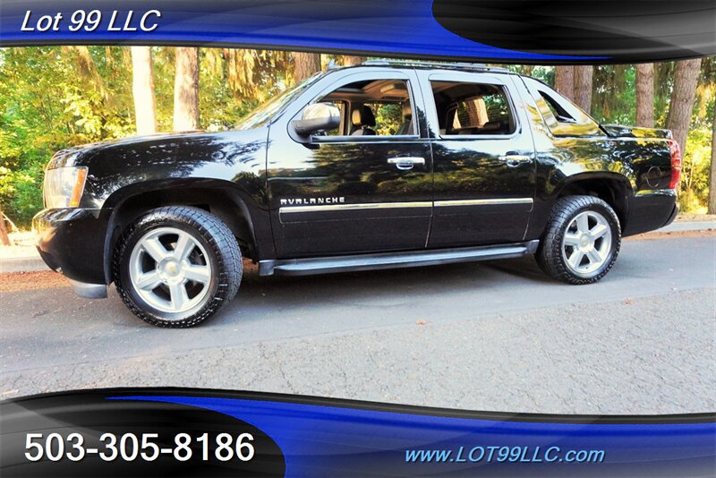 Used 2012 Chevrolet Avalanche LTZ AWD/4WD image 5