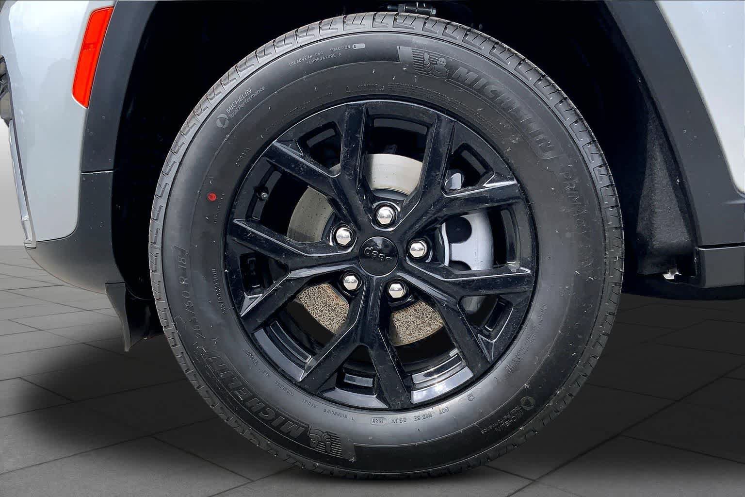 New 2026 Jeep Grand Cherokee Altitude AWD/4WD image 8