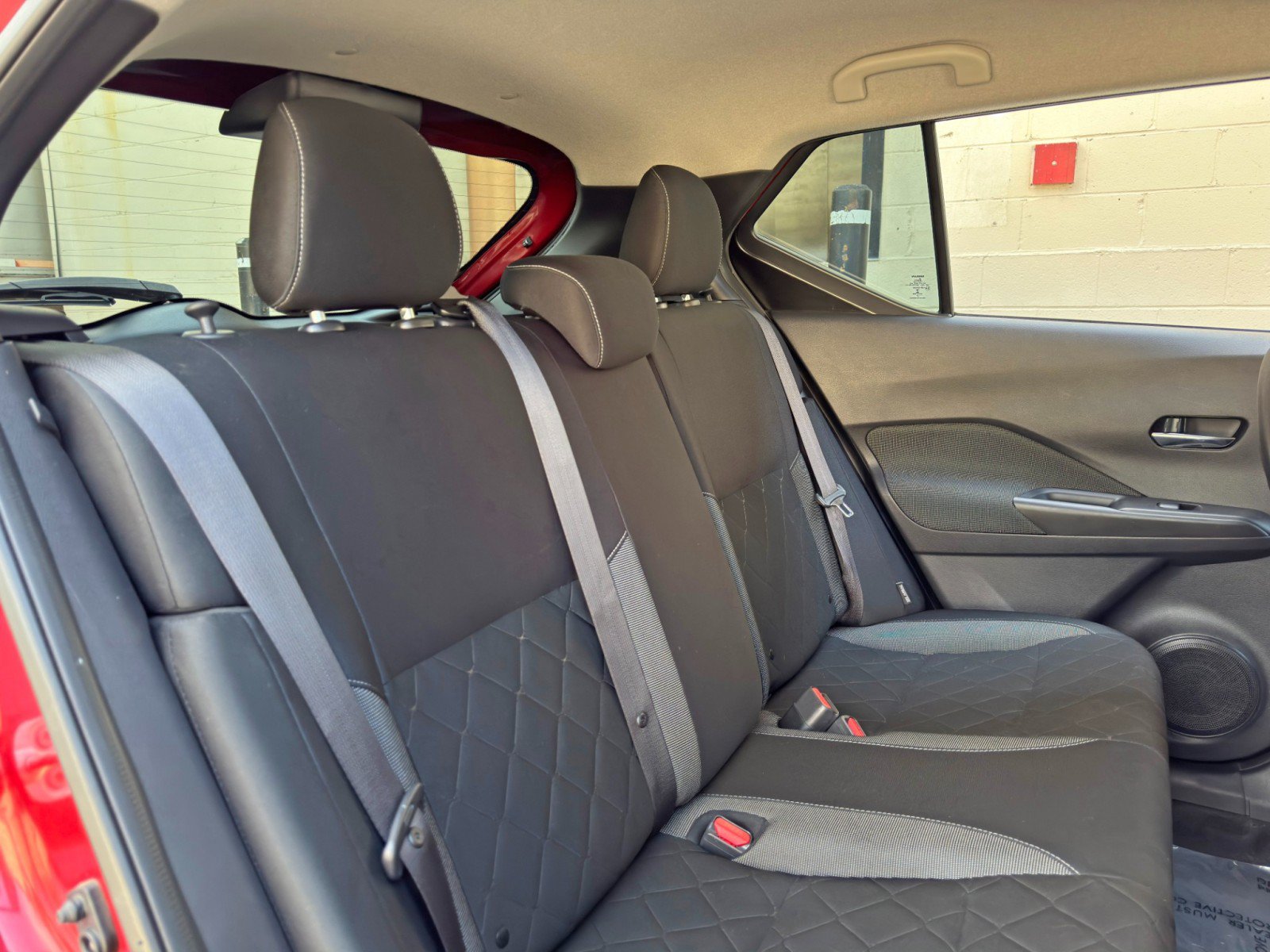 Used 2020 Nissan Kicks SV FWD image 31
