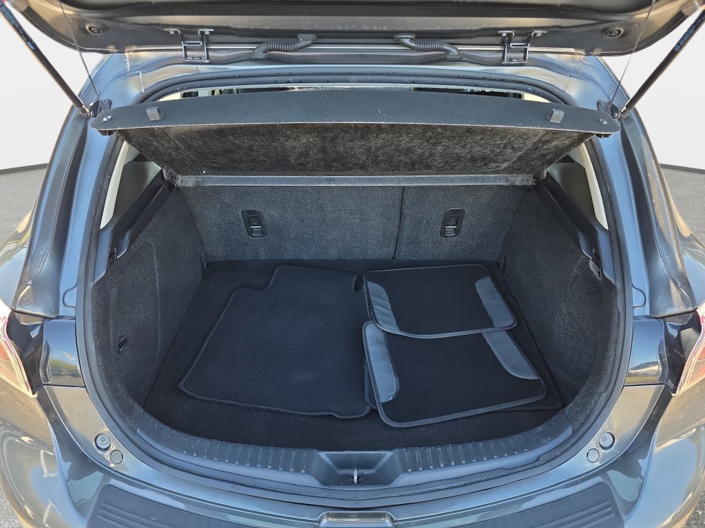 Used 2013 MAZDA MAZDA3 i Touring FWD image 12