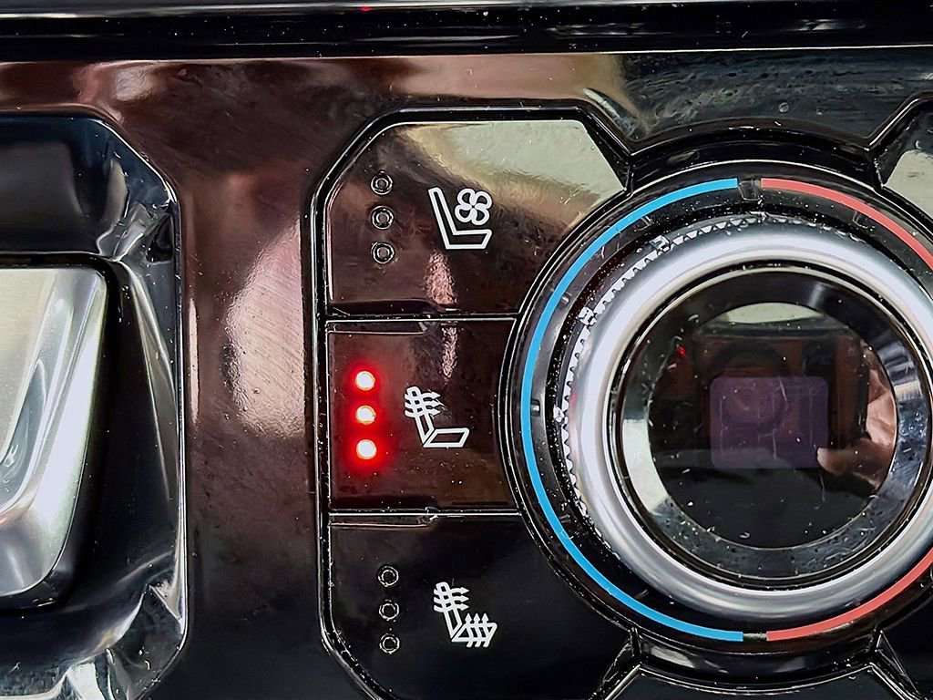 Used 2024 GMC Sierra 2500 AT4 w/ AT4 Premium Plus Package image 41