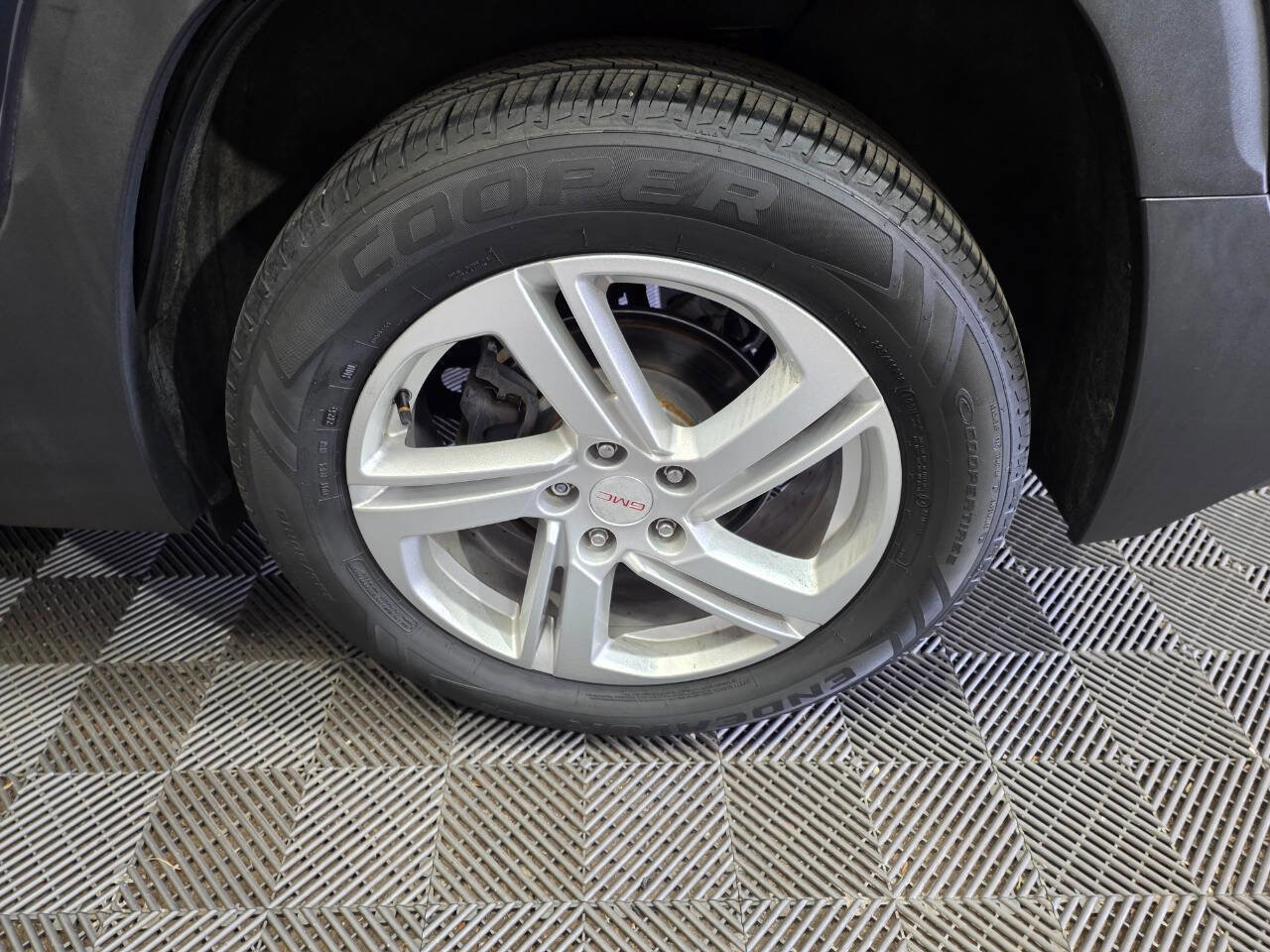 Used 2018 GMC Terrain SLE w/ Driver Convenience Package image 34