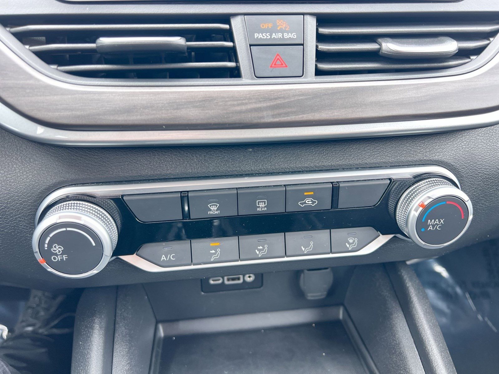 Used 2025 Nissan Altima 2.5 SV image 20