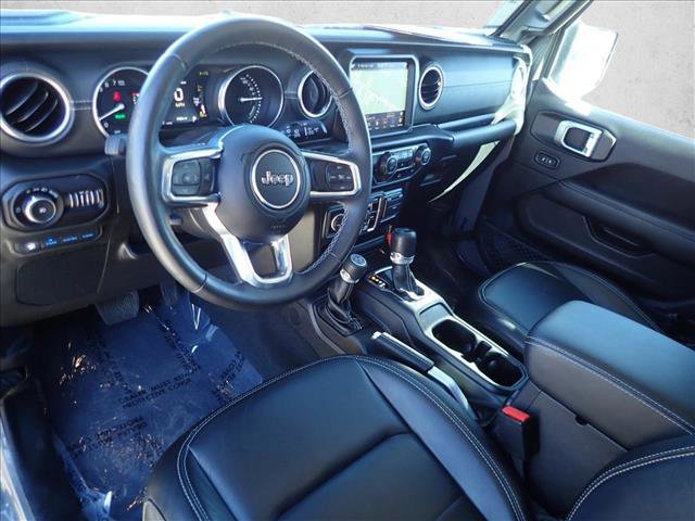 Used 2022 Jeep Wrangler Unlimited Sahara w/ Cold Weather Group image 10