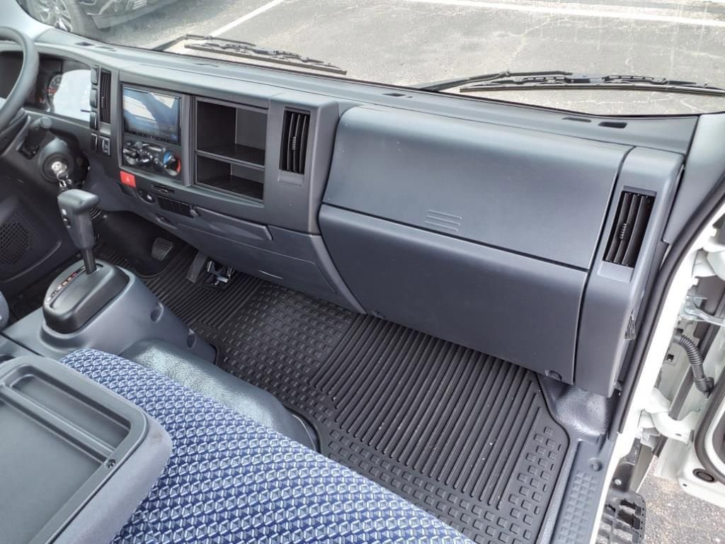 New 2025 Chevrolet Low Cab Forward 5500XG RWD image 9