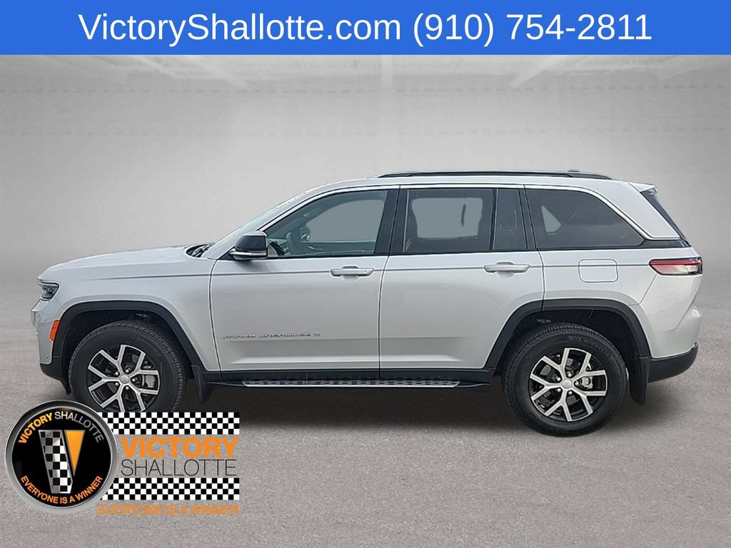 Certified 2025 Jeep Grand Cherokee Limited w/ Luxury Tech Group II AWD/4WD image 14