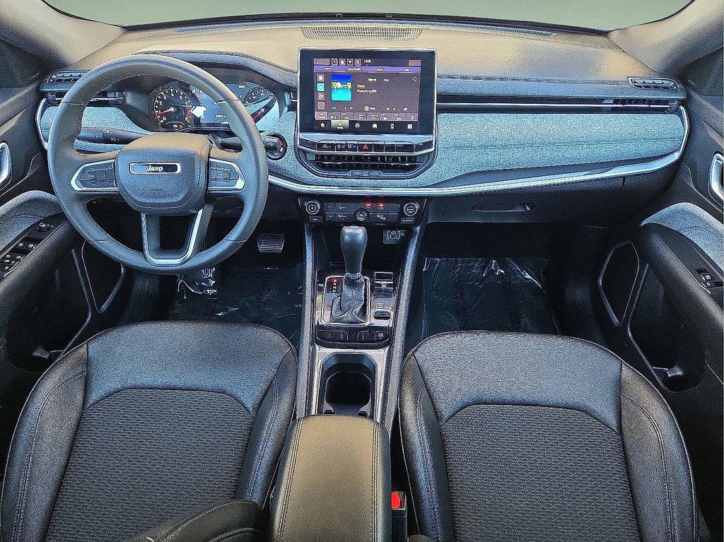 Used 2024 Jeep Compass Latitude image 18