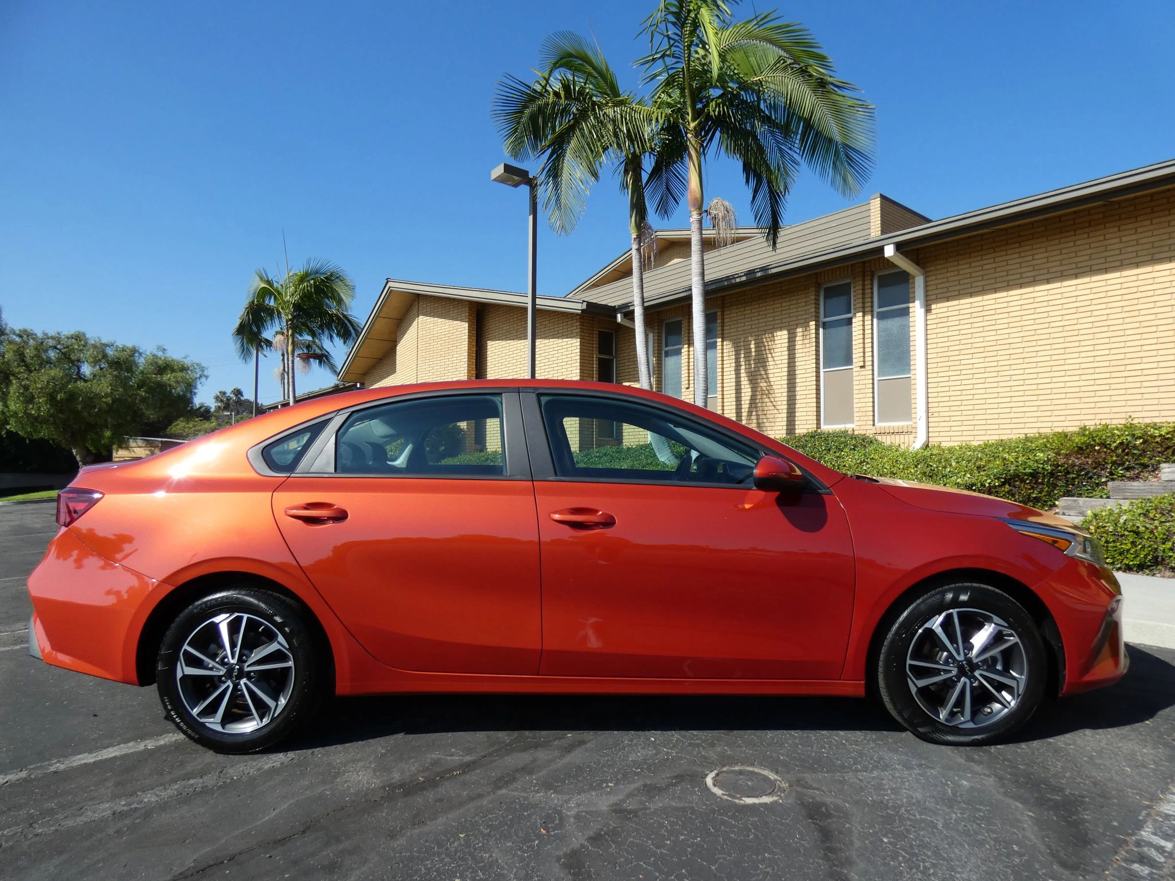 Used 2023 Kia Forte LXS image 6