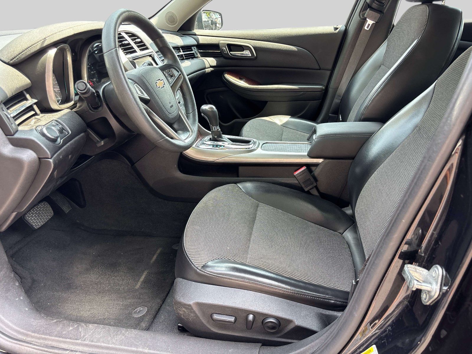 Used 2013 Chevrolet Malibu LT w/ Power Convenience Package FWD image 6