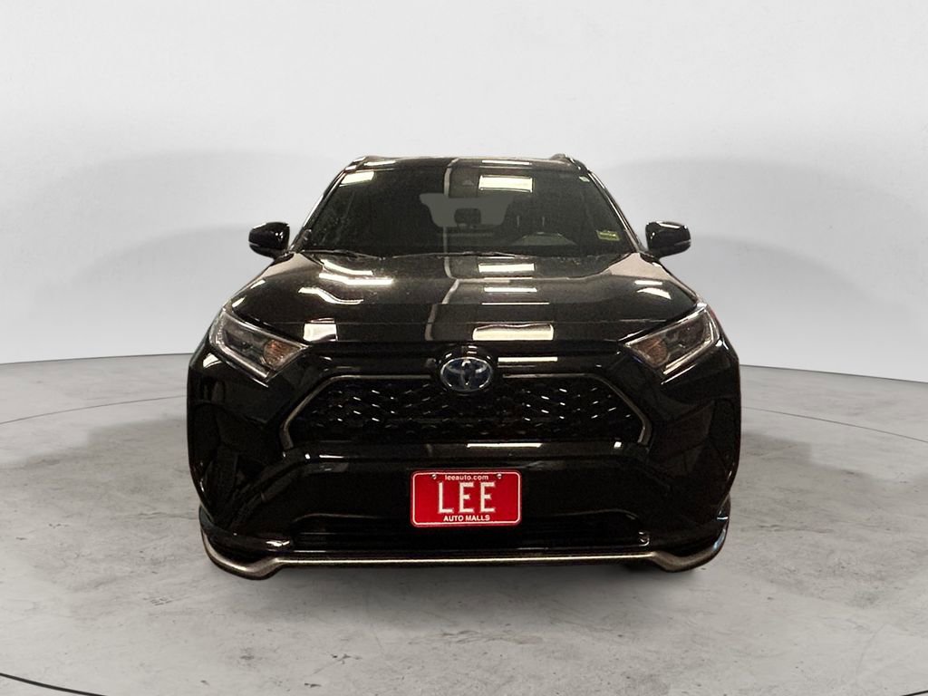 Used 2021 Toyota RAV4 SE image 8