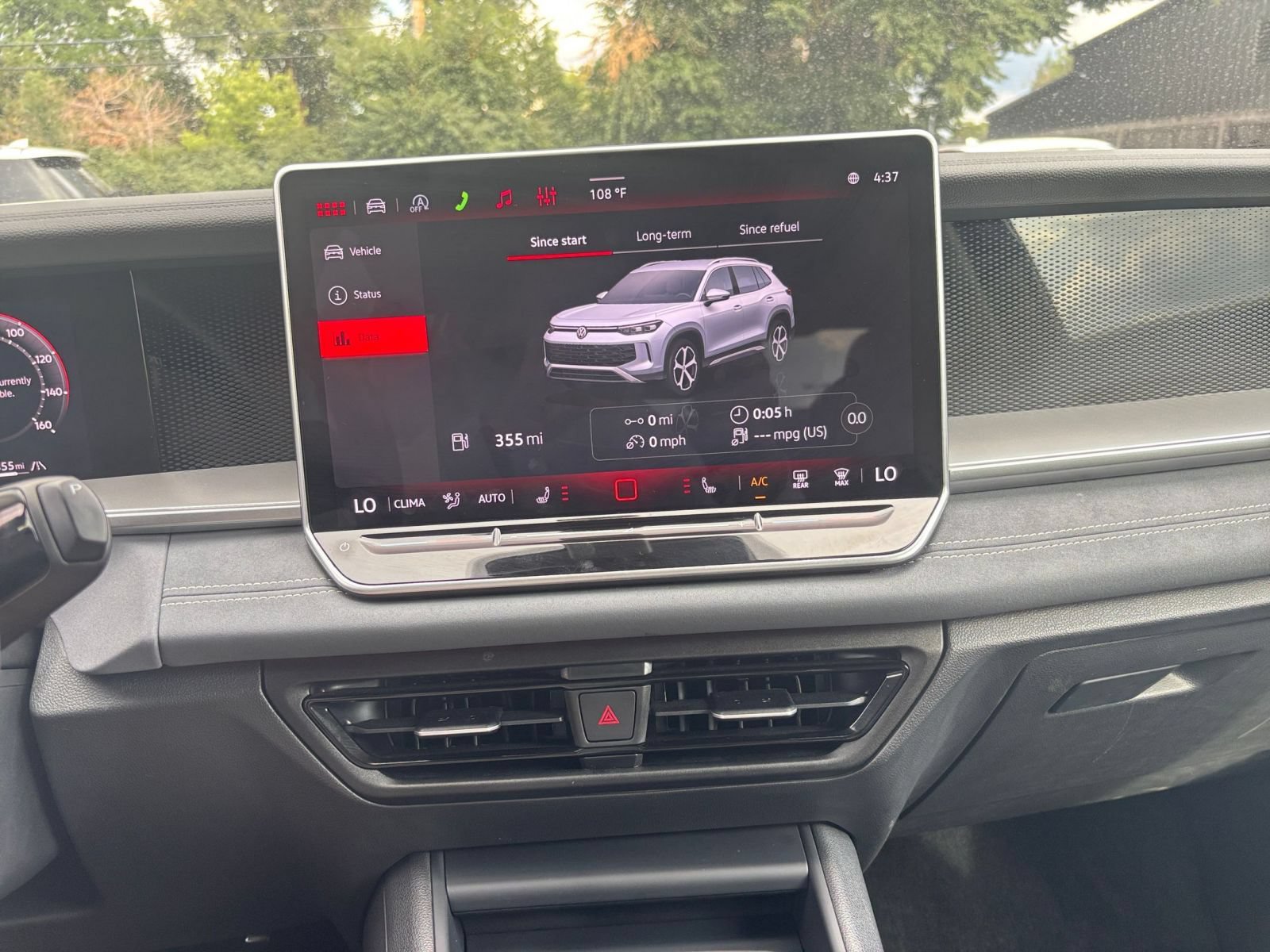 Used 2026 Volkswagen Tiguan SE AWD/4WD image 16