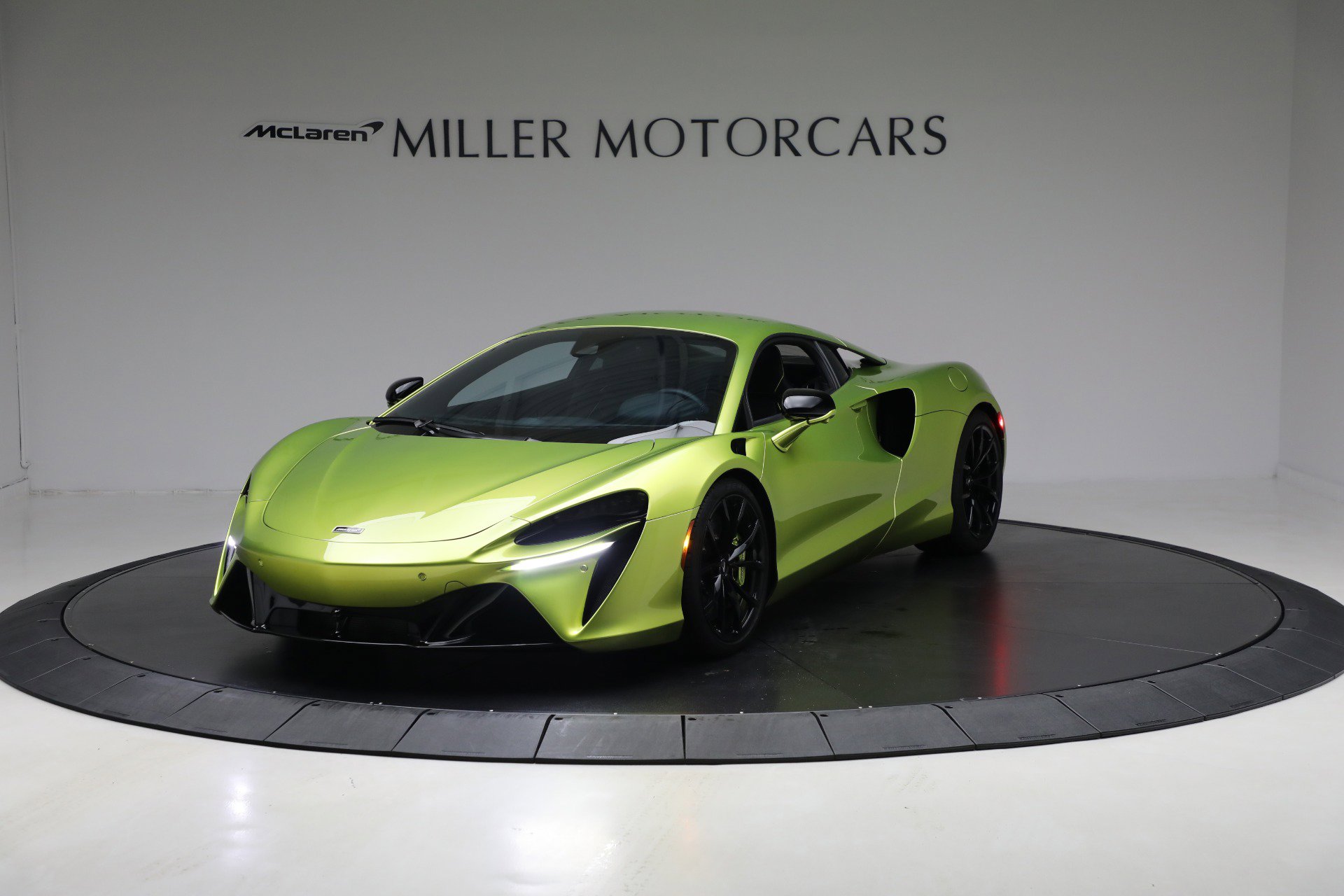 Used 2024 McLaren Artura
