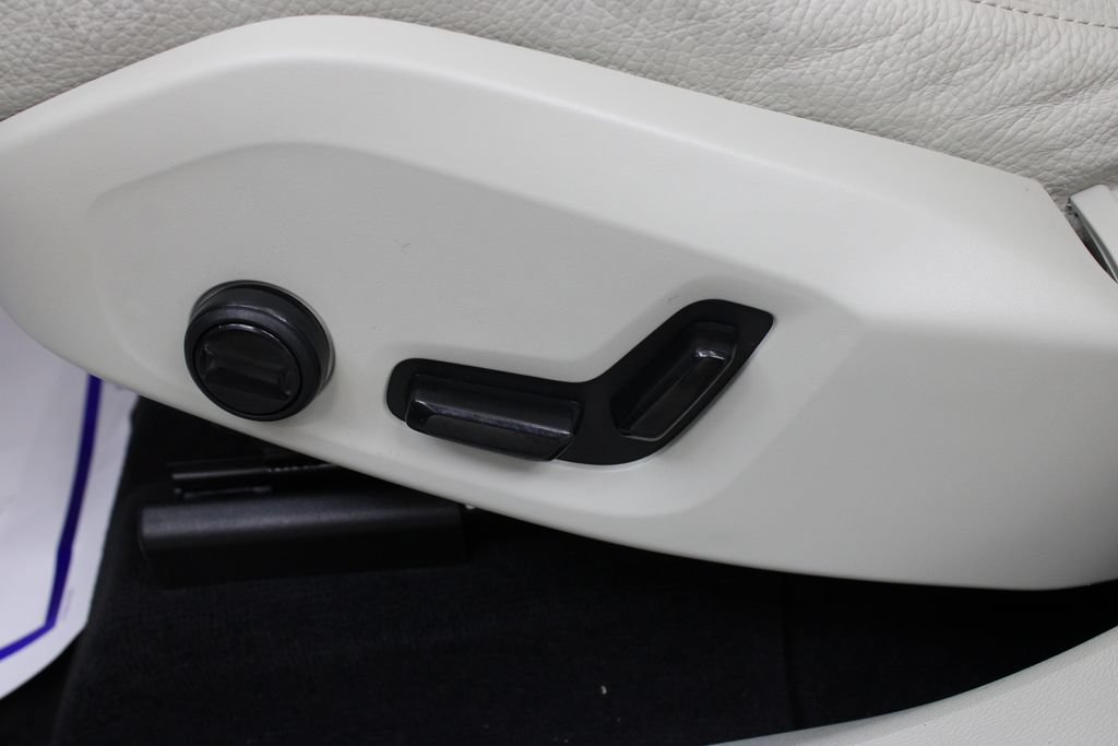 Used 2024 Volvo XC60 B5 Core AWD/4WD image 20