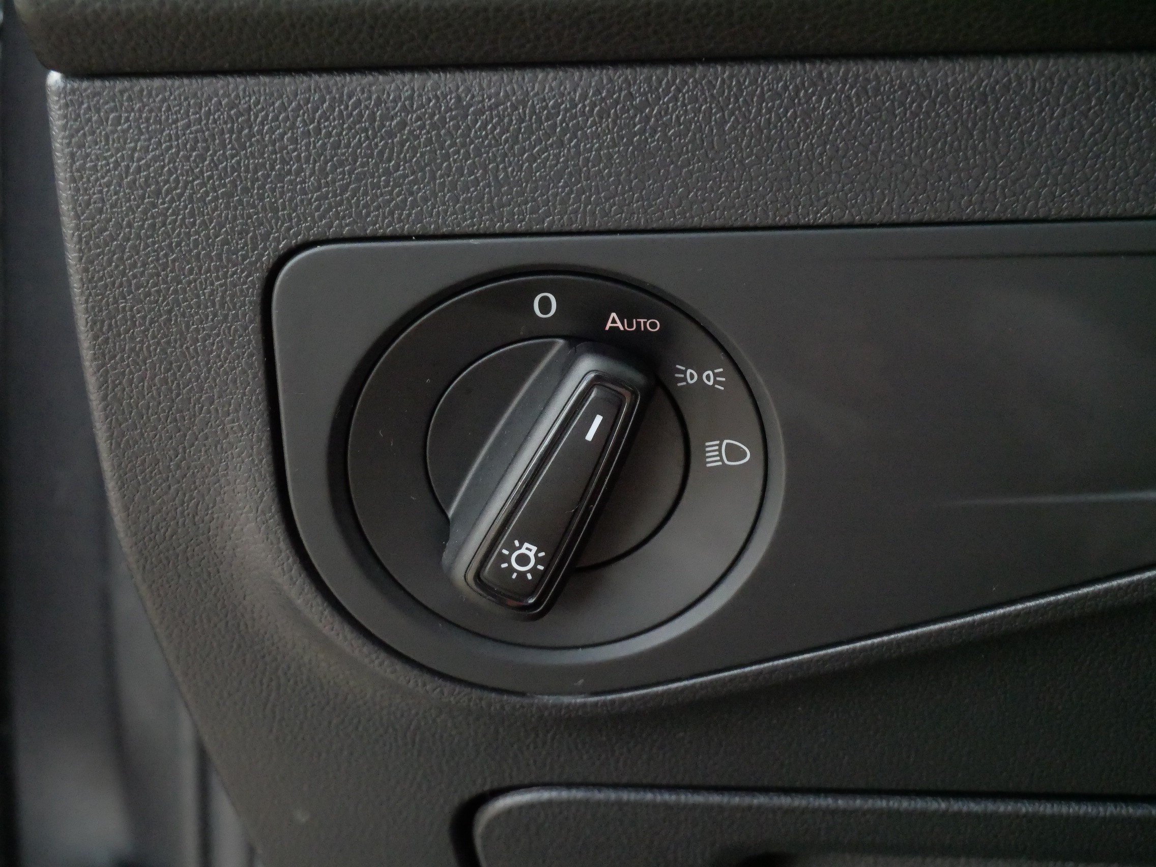 Certified 2023 Volkswagen Tiguan S FWD image 26