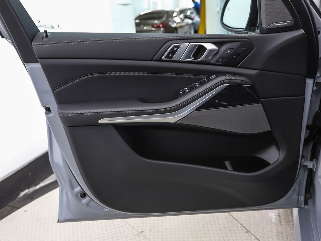 New 2026 BMW X5 xDrive40i image 9