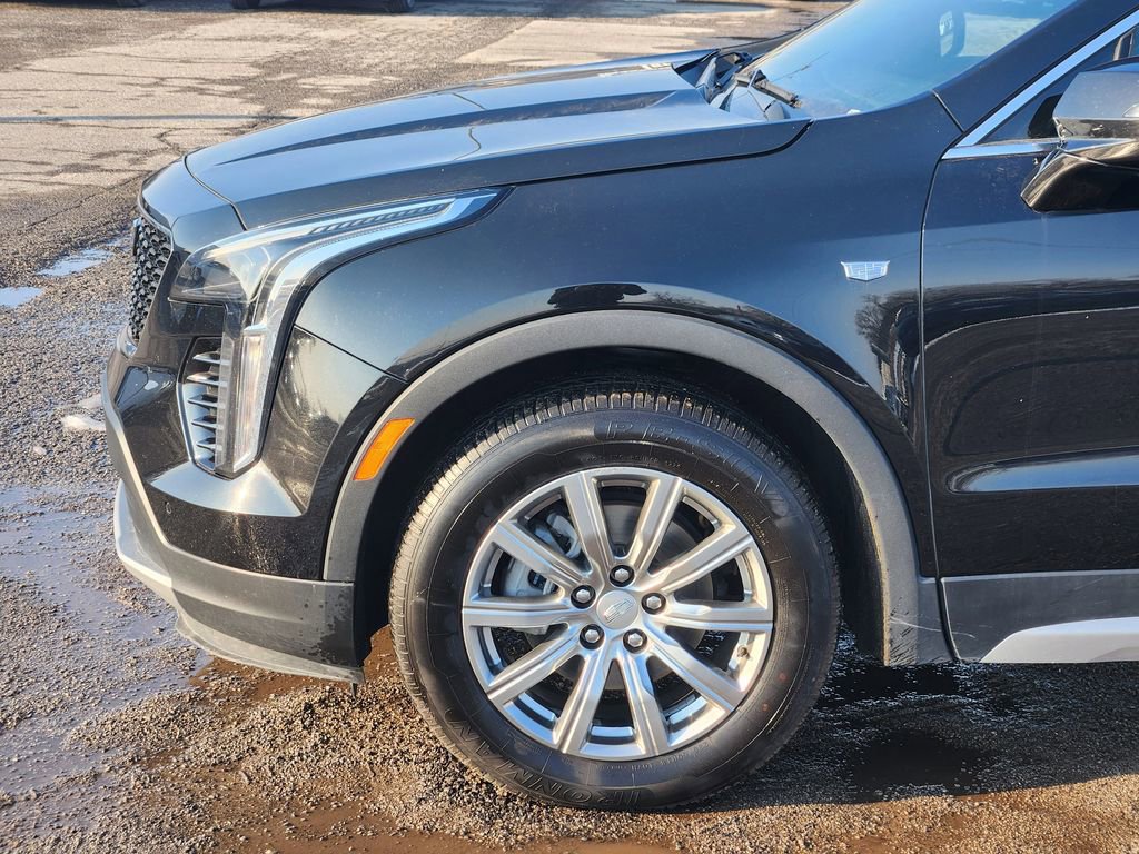 Used 2023 Cadillac XT4 Premium Luxury image 8