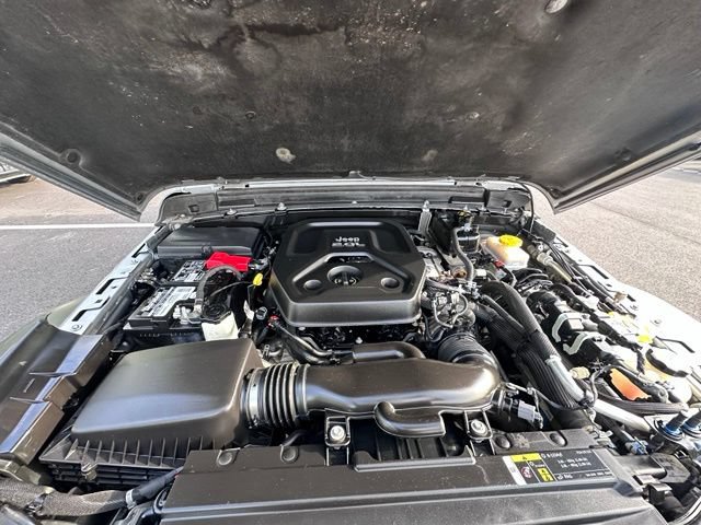Used 2019 Jeep Wrangler Unlimited Sport S AWD/4WD image 17