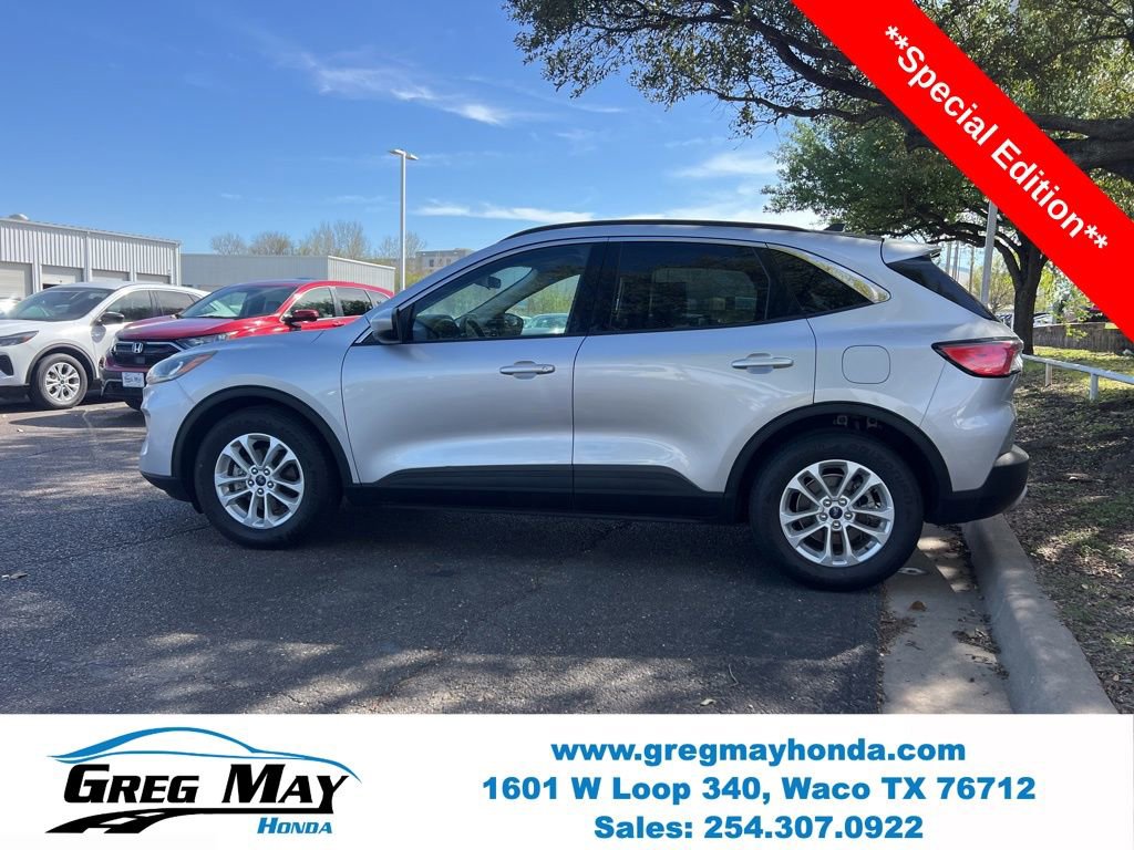 Used 2020 Ford Escape SE image 4